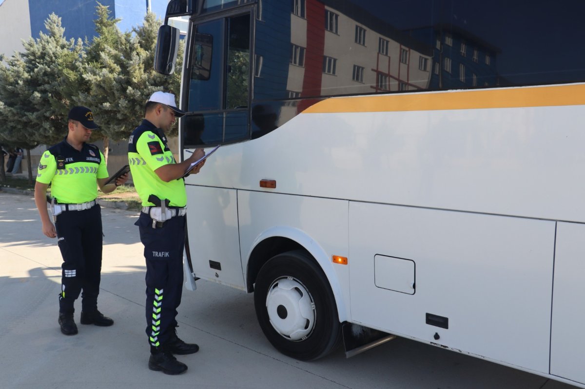 Aksaray’da Okul Servislerine Sıkı Denetim