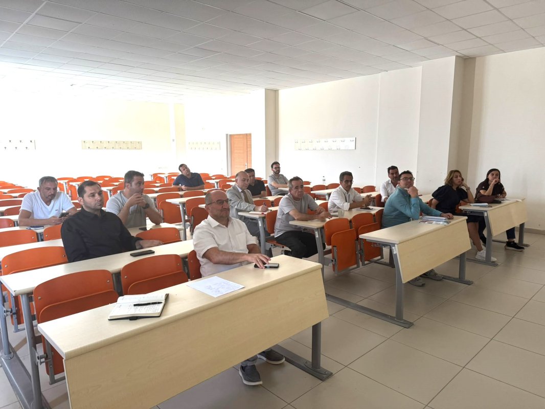 Veteriner Fakültesinde Bologna ve kalite  güvencesi süreçlerinde mentörlük eğitimi verildi